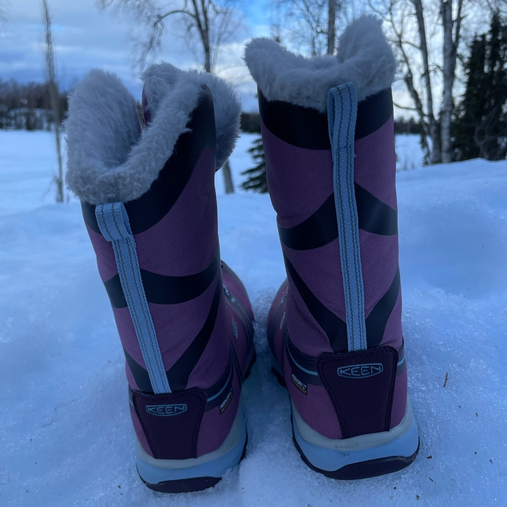 Purple Keen snow boots